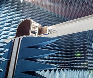 RF near-field chamber setup supporting high-throughput multiport antenna production testing